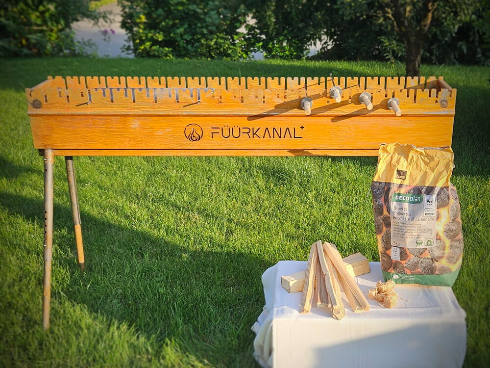 Füürkanal 1500 | perfekt grillieren mit unserem Spiessligrill & Grillkanal, Miete inkl. Grillrost und Spiesse